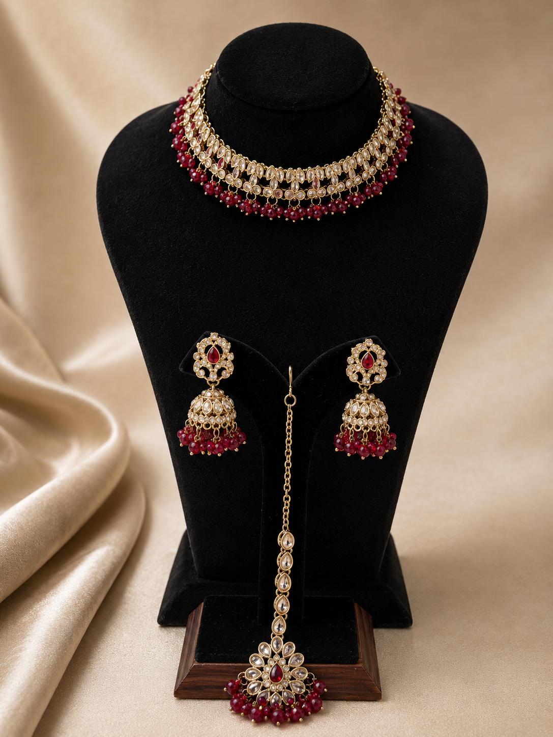 Dori Necklace Set