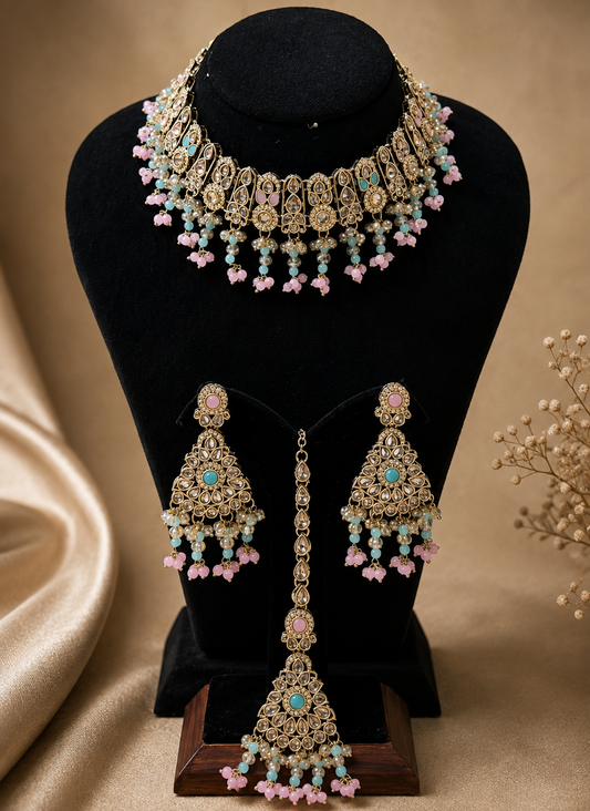 Aaina Necklace Set